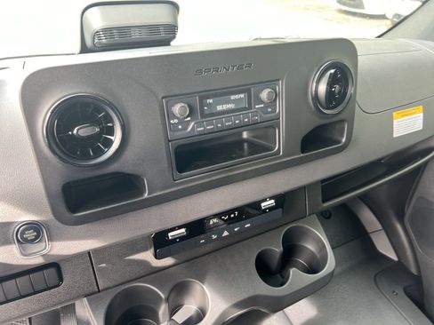 New 2025 Mercedes-Benz Sprinter 2500 image 25