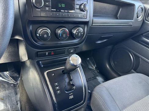 Used 2016 Jeep Patriot Sport w/ Power Value Group FWD image 14