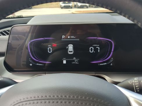 Certified 2025 Kia Telluride S image 13