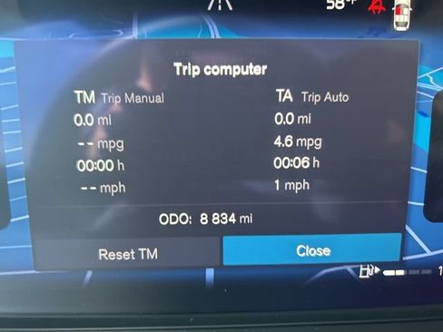 Certified 2025 Volvo XC40 B5 Plus AWD/4WD image 21