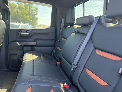 Used 2020 GMC Sierra 1500 AT4 w/ AT4 Premium Package image 10