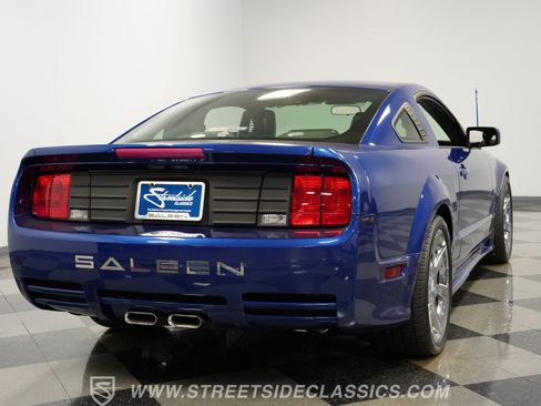 Used 2006 Ford Mustang GT RWD image 12