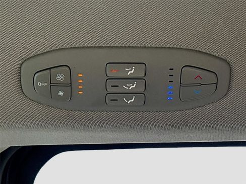 Used 2019 Kia Sedona LX FWD image 23