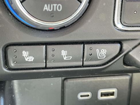 Used 2024 Chevrolet Tahoe Premier image 19