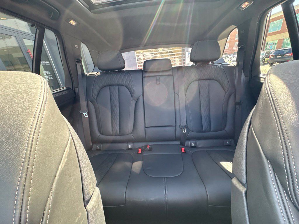 Used 2026 BMW X5 M60i AWD/4WD image 16