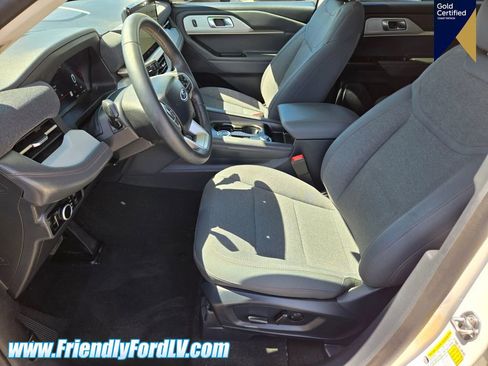 Certified 2025 Ford Explorer Active RWD image 8