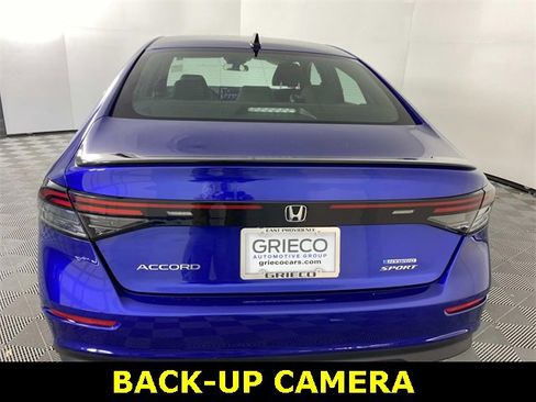 Used 2023 Honda Accord Sport image 7
