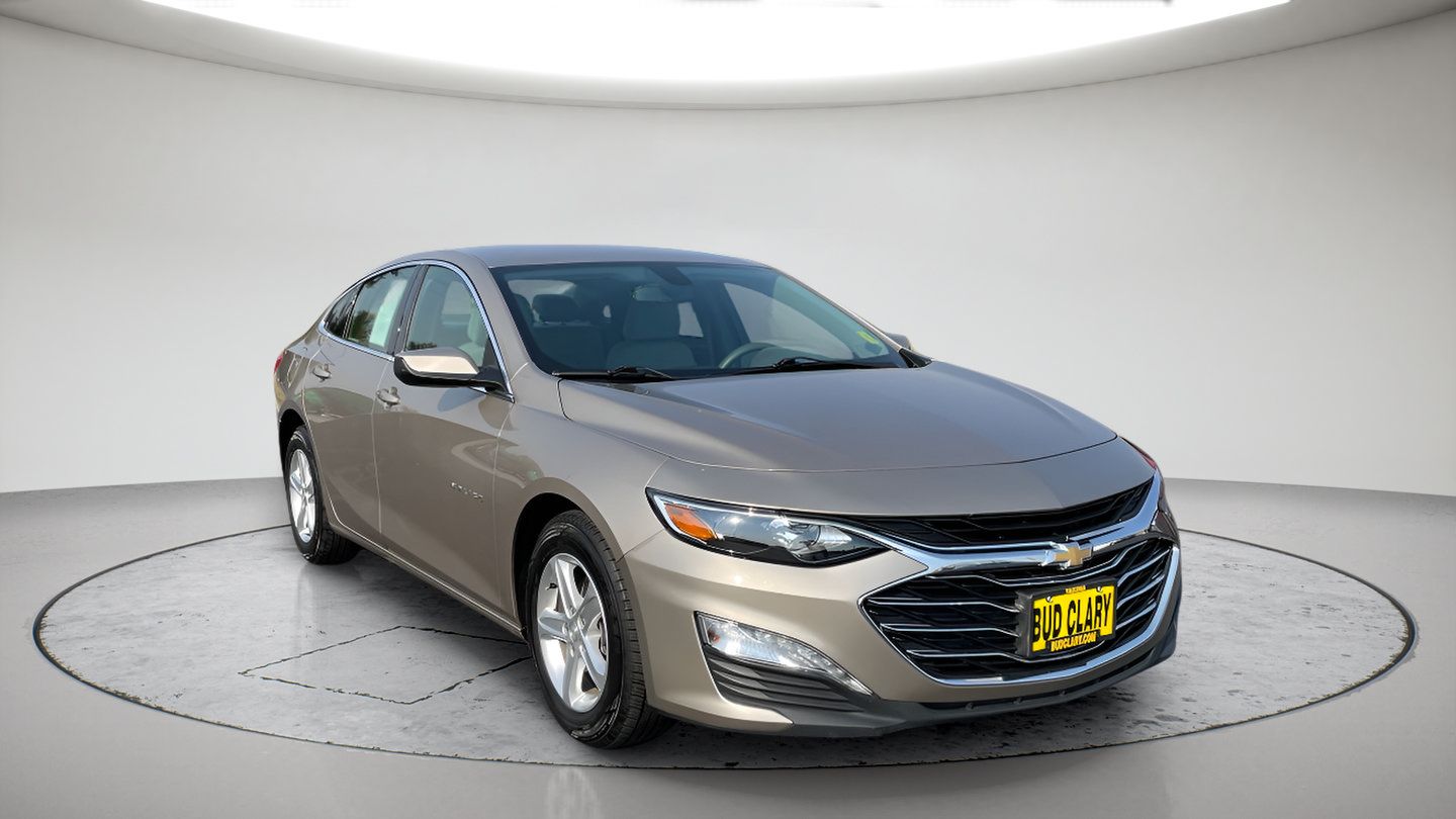 Used 2022 Chevrolet Malibu LT FWD image 3