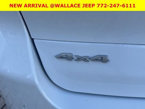Used 2025 Jeep Grand Cherokee L Summit AWD/4WD image 10