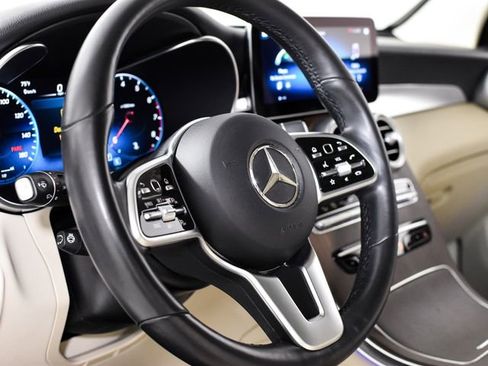 Certified 2022 Mercedes-Benz GLC 300 4MATIC w/ Premium Package Lite image 21