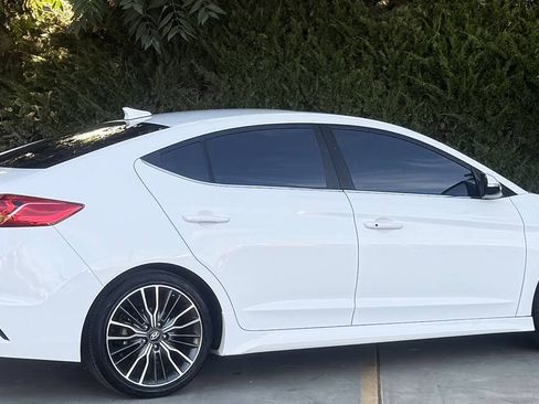 Used 2018 Hyundai Elantra Sport w/ Cargo Package FWD image 4