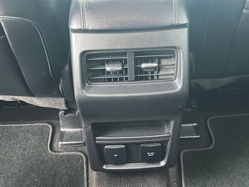 Used 2019 Ford Edge SEL w/ Equipment Group 201A FWD image 30