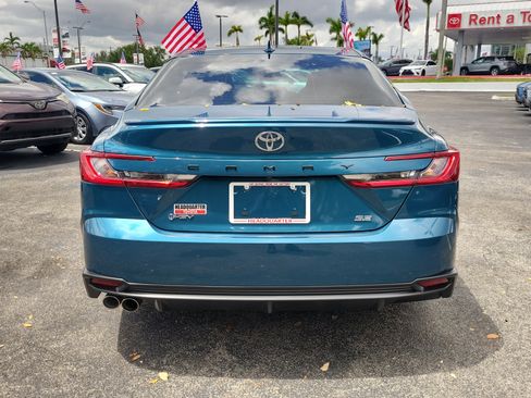 Used 2025 Toyota Camry SE FWD image 10