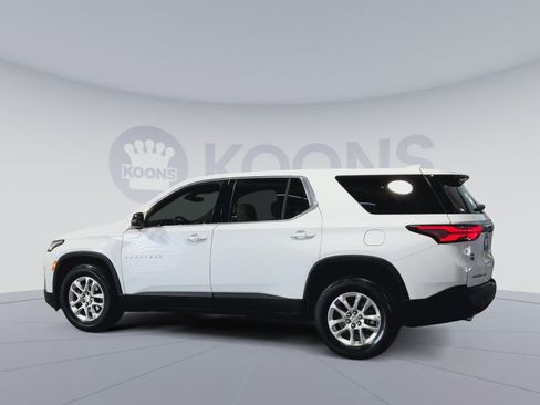 Used 2022 Chevrolet Traverse LS AWD/4WD image 8