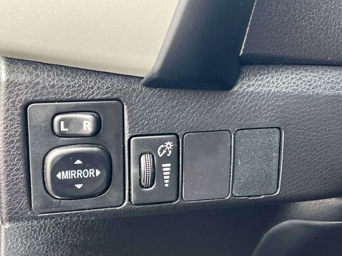 Certified 2018 Toyota Corolla LE image 23