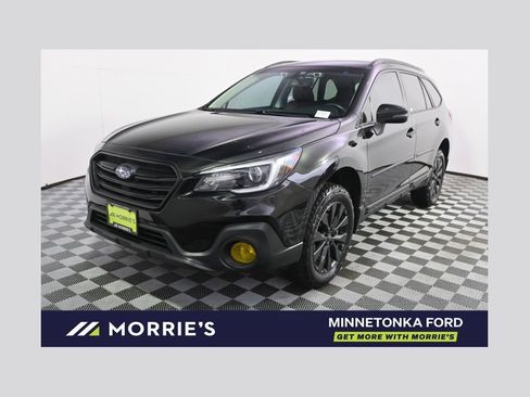 Used 2018 Subaru Outback 2.5i Touring AWD/4WD image 1