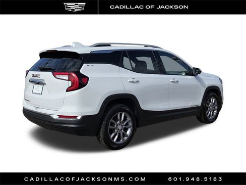 Used 2024 GMC Terrain SLT image 5