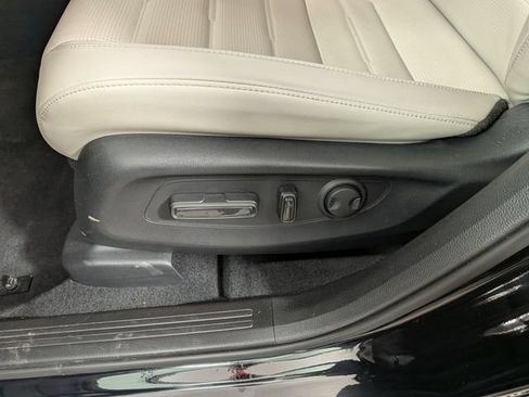 Used 2024 Honda CR-V EX-L image 18