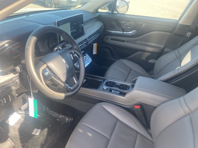 New 2025 Lincoln Corsair Grand Touring w/ Equipment Group 301A AWD/4WD image 15
