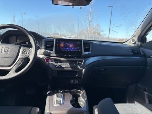 Used 2020 Honda Ridgeline Sport image 15