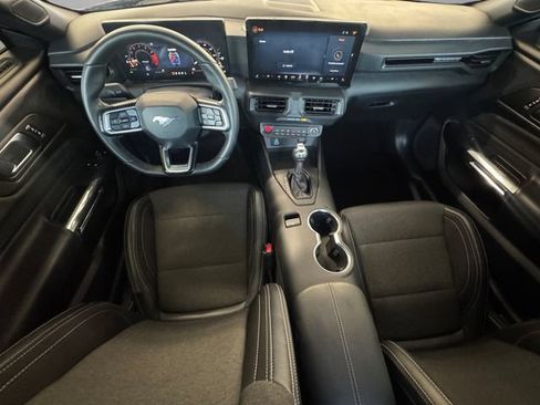 Used 2025 Ford Mustang Coupe RWD image 20