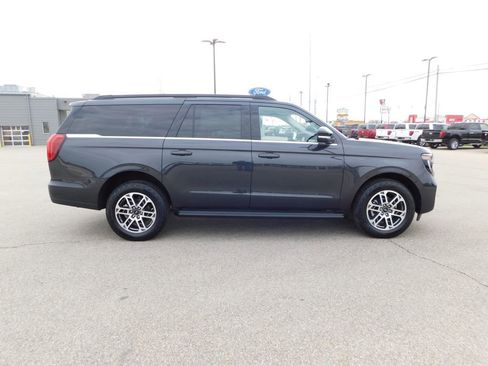 New 2026 Ford Expedition Max Active image 2
