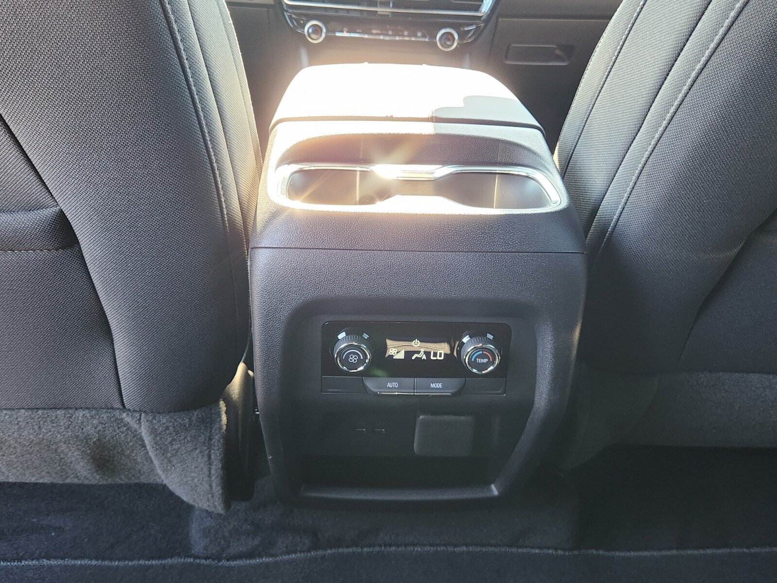 New 2026 Chevrolet Traverse LT w/ Enhanced Driving Package FWD image 12