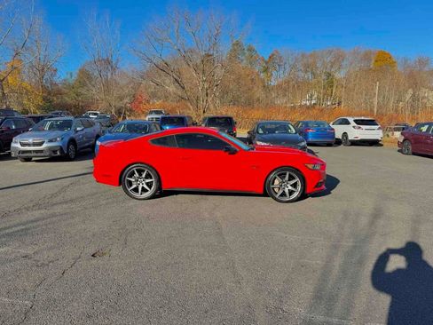 Used 2016 Ford Mustang GT image 8