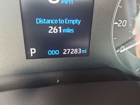 Used 2024 Toyota Corolla LE FWD image 32