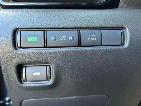 Certified 2025 Nissan Sentra SV w/ SV Premium Package FWD image 30