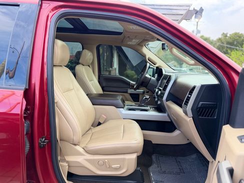 Used 2018 Ford F150 Lariat w/ Equipment Group 502A Luxury AWD/4WD image 23