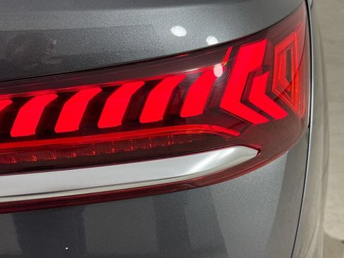 Used 2021 Audi SQ7 Premium Plus w/ Executive Package AWD/4WD image 36