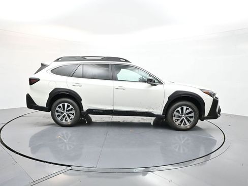 Used 2025 Subaru Outback Premium w/ Popular Package #1 AWD/4WD image 8