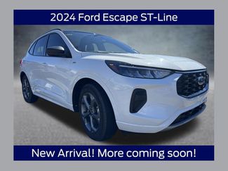 Used 2024 Ford Escape ST-Line w/ Tech Pack #1 video 1