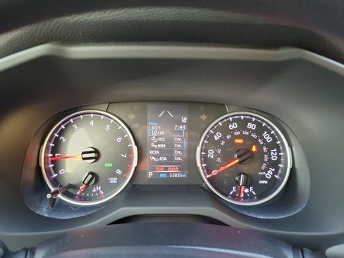 Used 2019 Toyota RAV4 XLE image 19