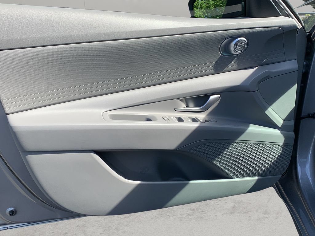 Certified 2023 Hyundai Elantra SEL FWD image 15