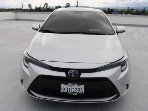 Certified 2024 Toyota Corolla XLE image 7