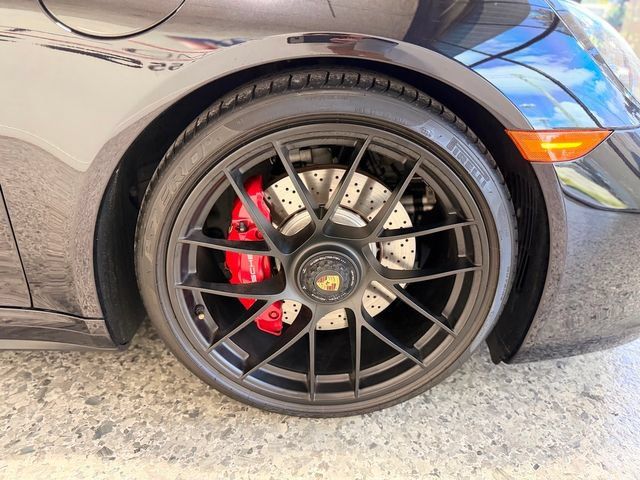 Used 2018 Porsche 911 Carrera GTS RWD image 43