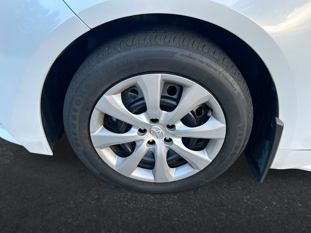 Used 2026 Toyota Corolla LE FWD image 10
