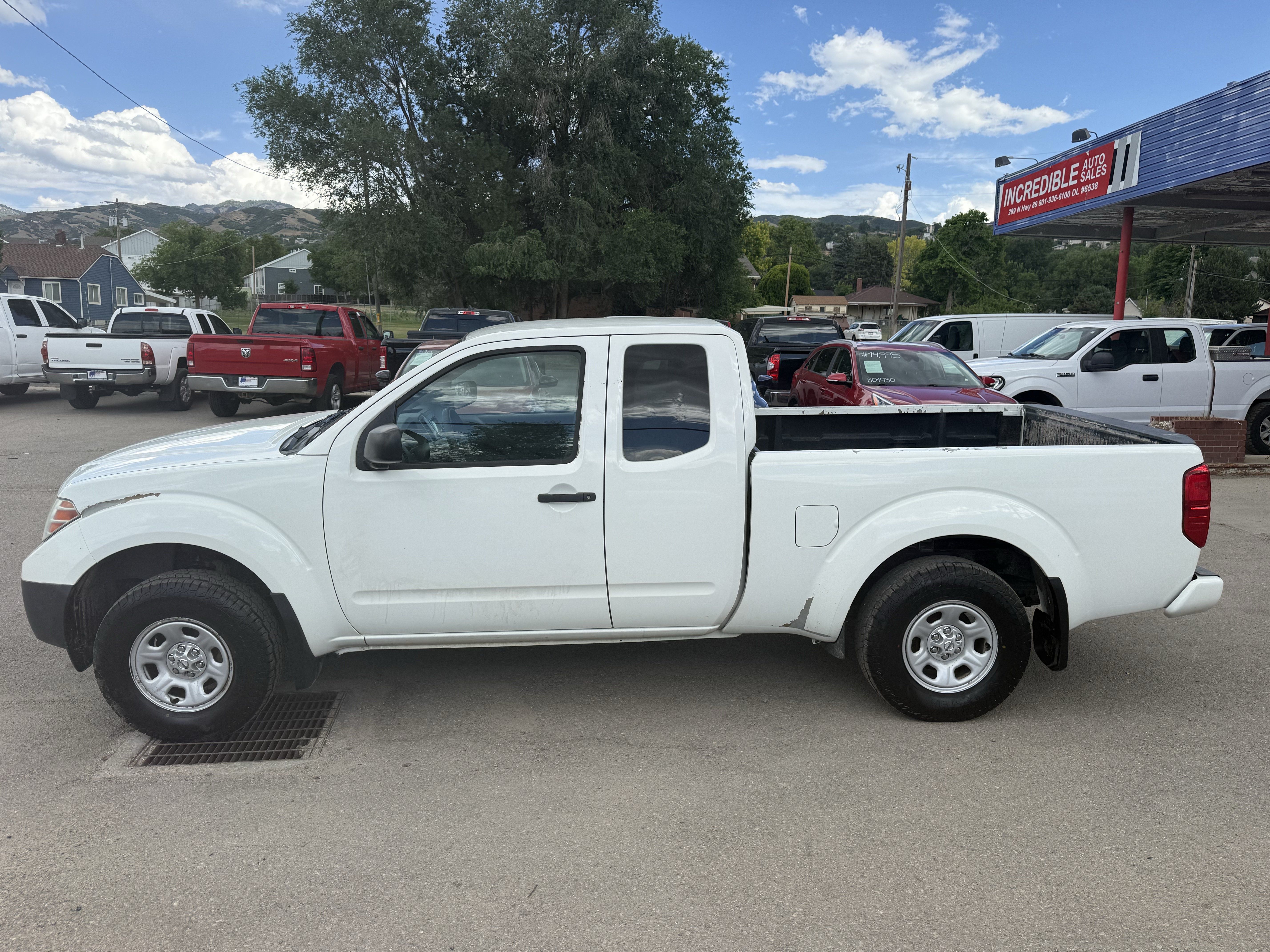 Used 2018 Nissan Frontier S RWD image 7