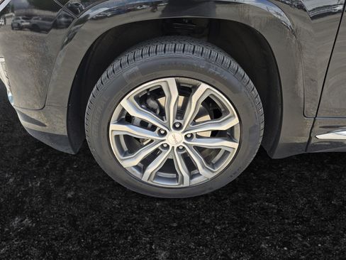 Used 2019 GMC Terrain Denali w/ Advanced Safety Package AWD/4WD image 37