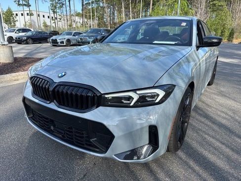 Used 2023 BMW 330i xDrive Sedan w/ M Sport Package image 7
