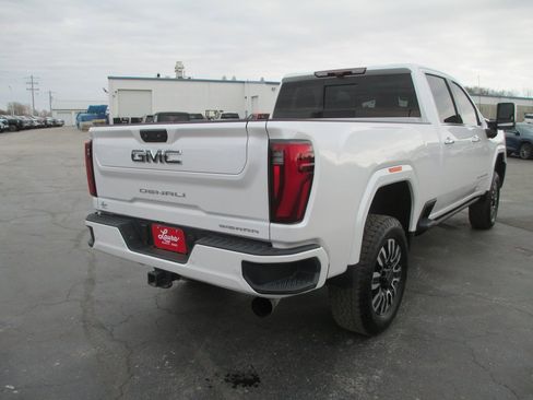 Certified 2024 GMC Sierra 3500 Denali Ultimate image 5