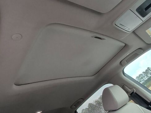 Used 2023 Honda CR-V EX image 40