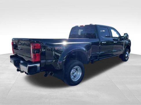 Used 2024 Ford F350 Lariat w/ Lariat Ultimate Package AWD/4WD image 8