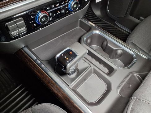 New 2026 GMC Sierra 1500 Elevation w/ Preferred Package AWD/4WD image 19