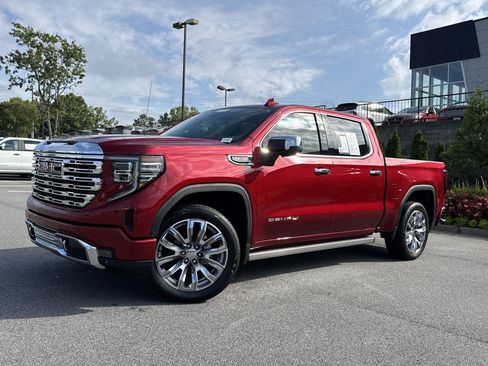Used 2022 GMC Sierra 1500 Denali w/ Denali Reserve Package AWD/4WD image 5