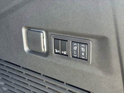 New 2026 GMC Yukon XL Denali w/ Denali Reserve Package image 29