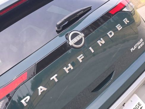 Used 2025 Nissan Pathfinder Platinum w/ Cargo Package AWD/4WD image 12