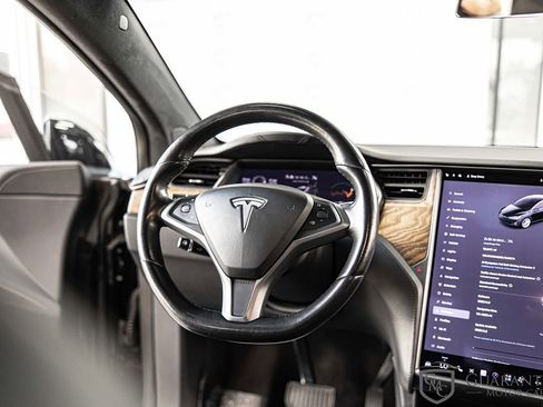 Used 2020 Tesla Model X Long Range AWD/4WD image 33